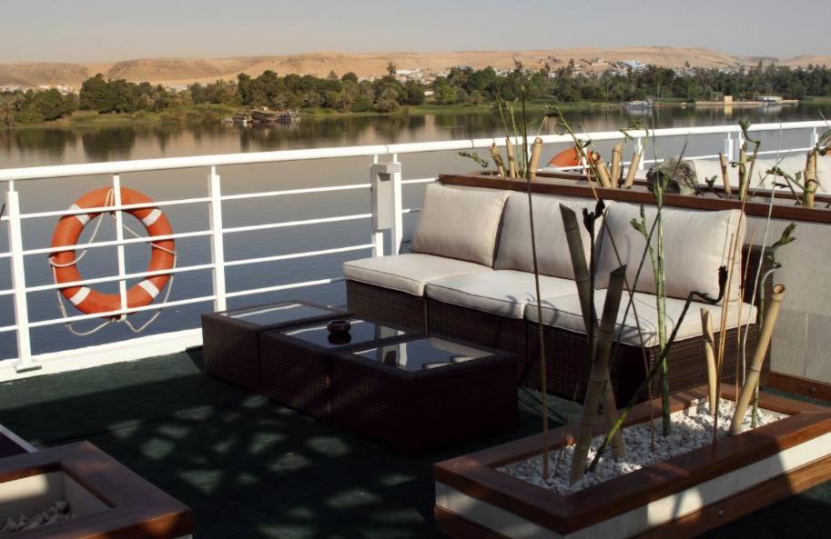 Le Fayan Nile Cruise - Every Thursday From Luxor For 04 & 07 Nights - Every Monday From Aswan For 03 & 07 Nights Dış mekan fotoğraf